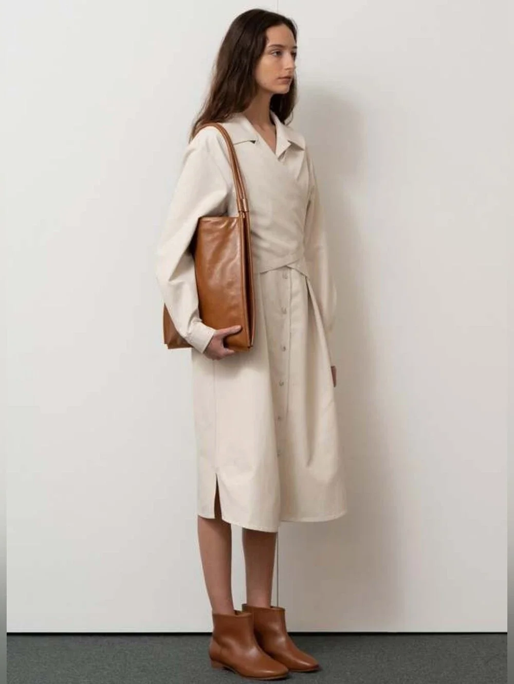 LIKE NEW GARMENTORY LÉMÉLS FLAT SQUARE TOTE BAG - OIL TAN - Picture 3 of 8